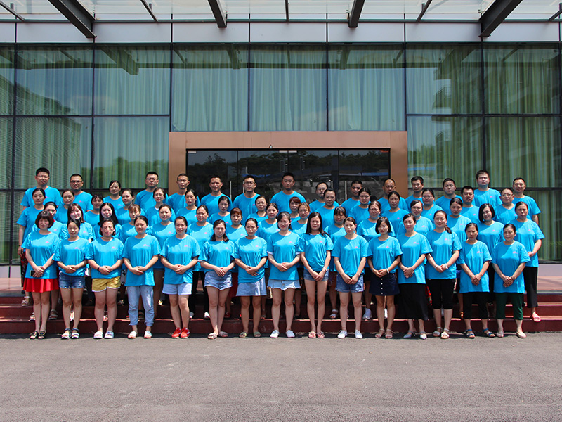 mg冰球突破药业出产团队 